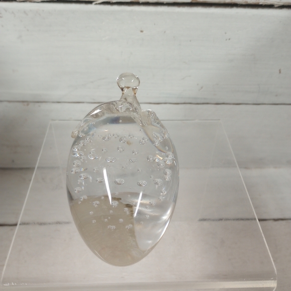 Vintage Strawberry Clear Glass Bullicante Controlled Bubble Paperweight - Picture 4 of 9